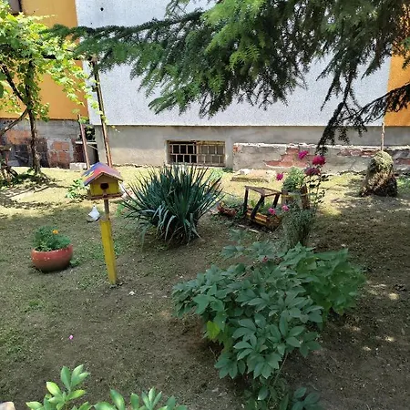 Apartman Garden Apartment